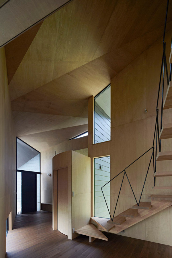 Villa-Escargot-Takeshi-Hirobe-Architects-8