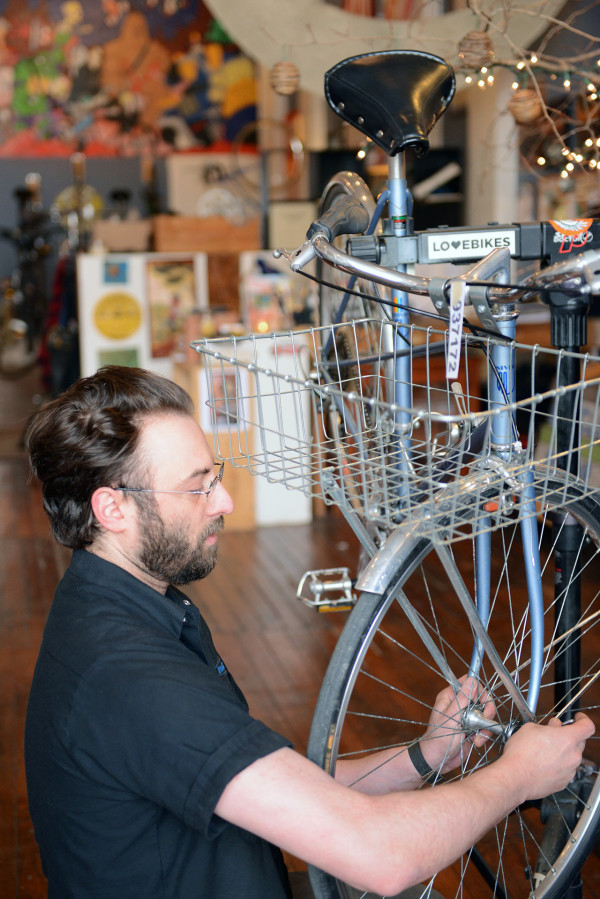 love-bikes-pittsburgh-working