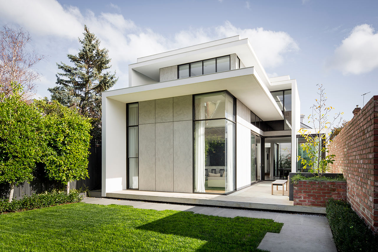 A Large Modern  Addition to a Victorian  Home in Melbourne 