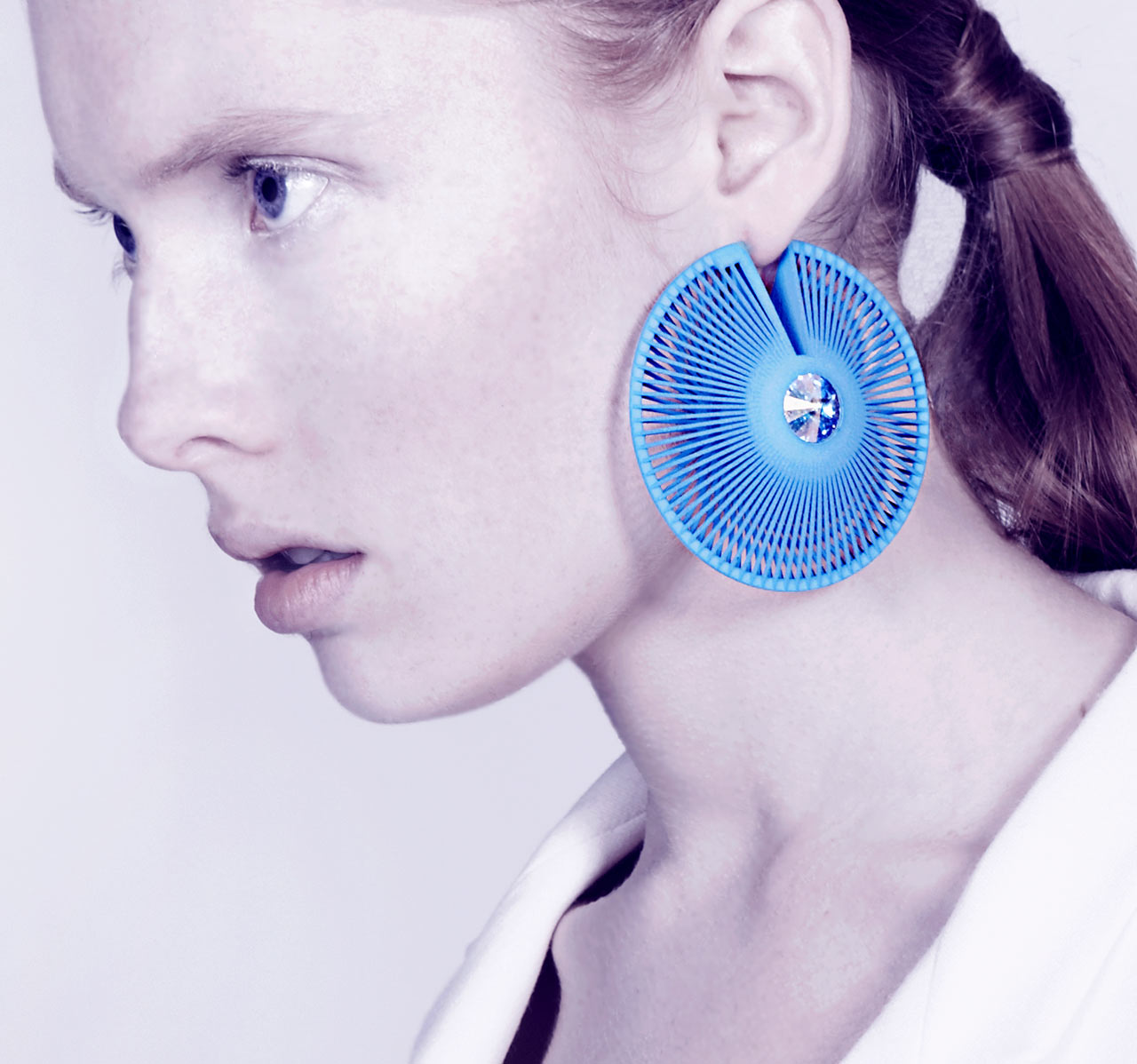 High-Tech, Sculptural Jewelry From Lynne MacLachlan