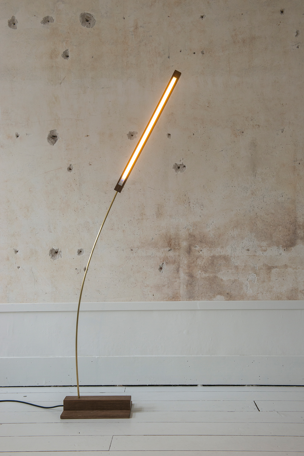A Lamp Inspired By Movements in Nature