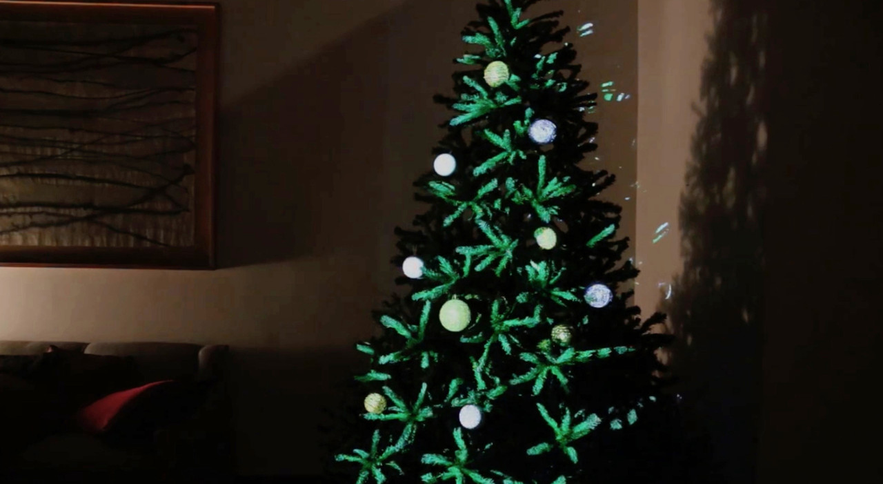 Projection Mapped Christmas Tree Ornaments Are the Future