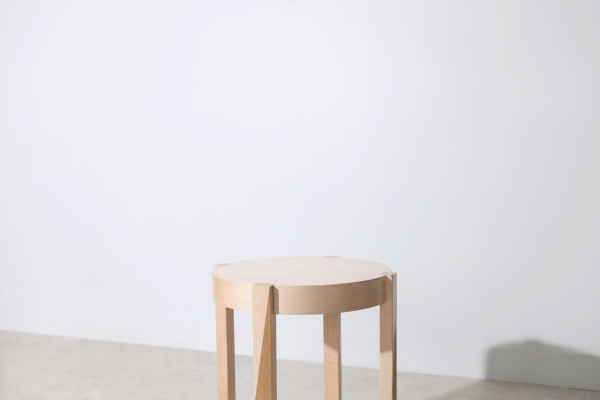 Studio-Dessuant-Bone-Collection-22-14-stool