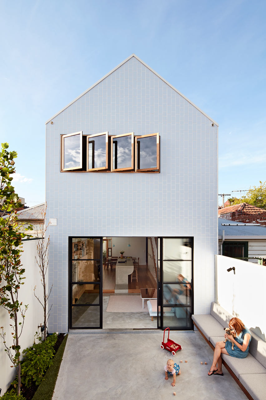 A Major Renovation for a House on a Narrow Lot