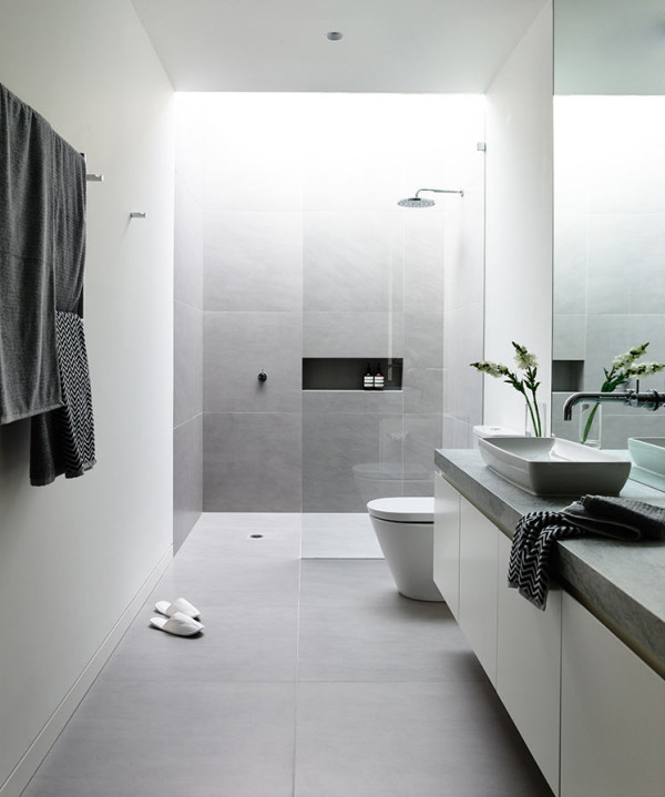 10 Minimalist Bathrooms of Our Dreams