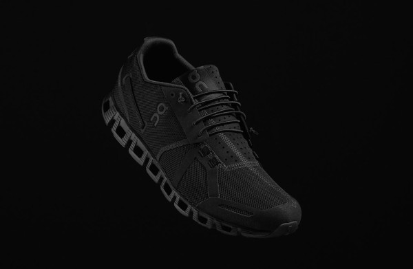 On-cloud-running-shoe-black-2