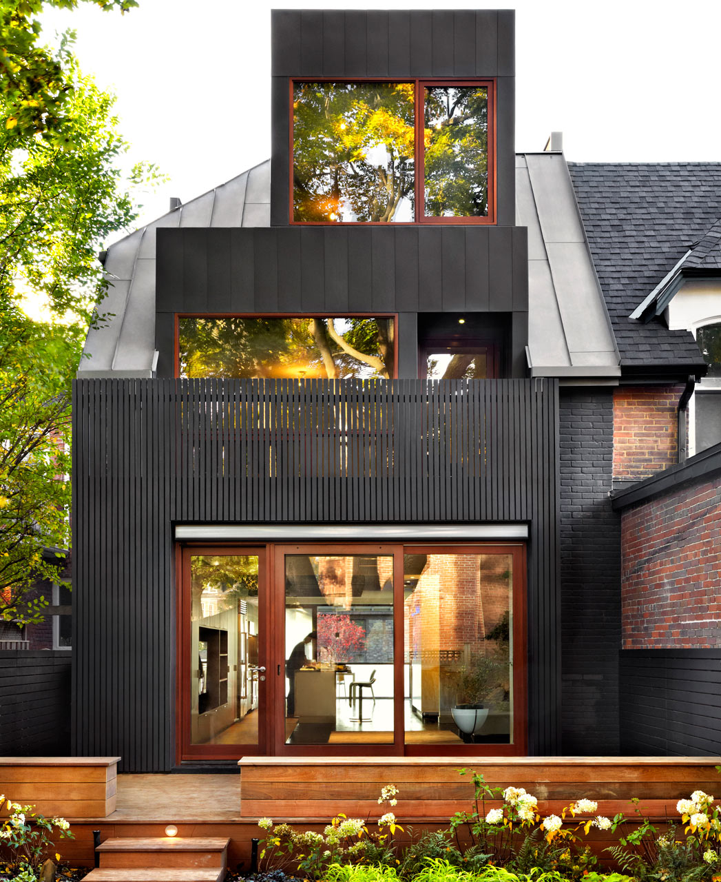 A Traditional Toronto House Becomes Modern