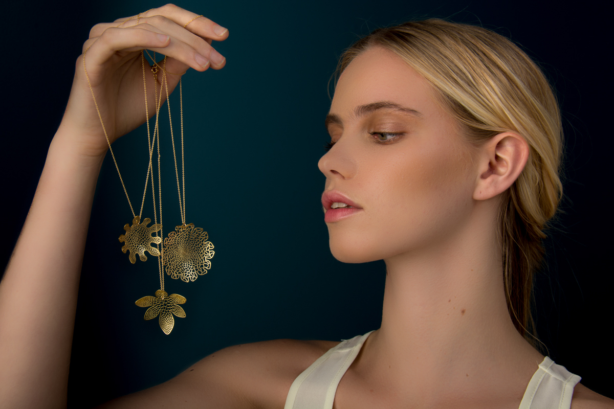 Corollaria: Algorithmic Jewelry by Nervous System