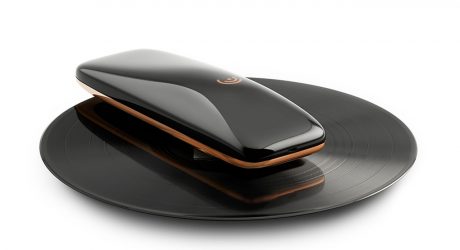 LOVE is a Yves Béhar Designed Smartphone Turntable