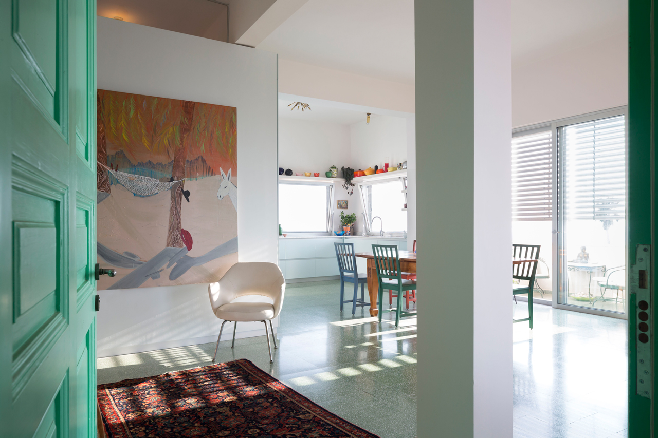 A Colorful Tel Aviv Apartment by the Sea