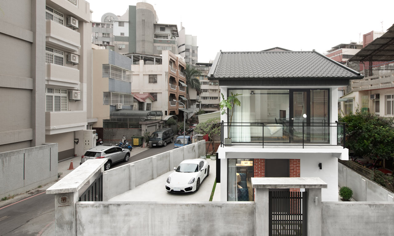 A Modern House in Taichung That Combines Work and Home Life