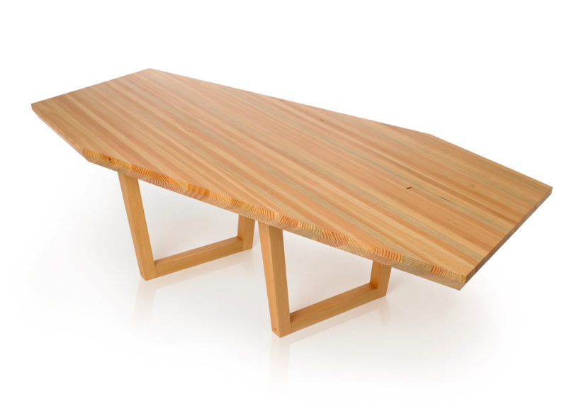 Autonomous Furniture S Kaiwa Table Makes Sure No One Is Left Out