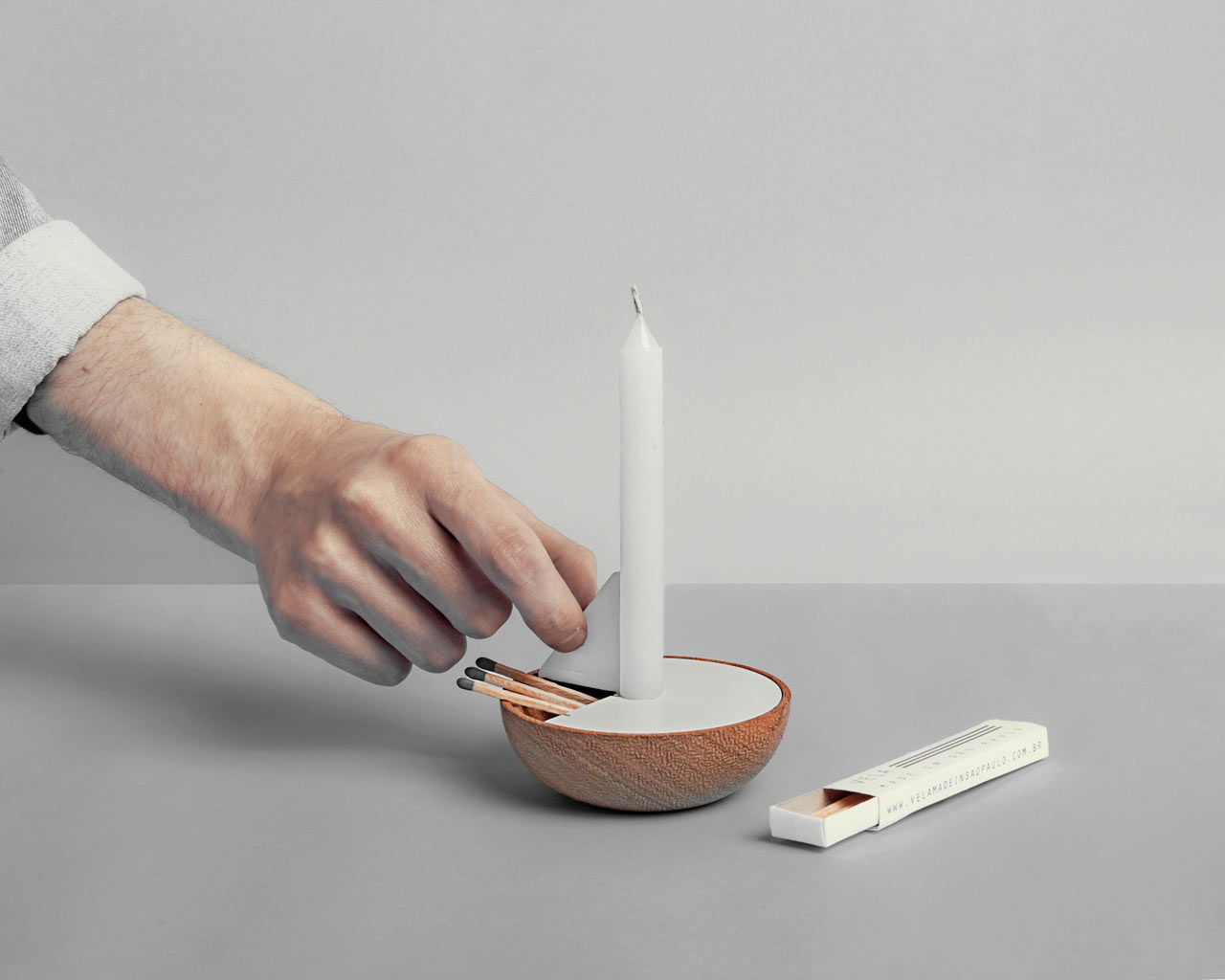 Veleiro Minimalist Candle Holder by Ventura Lab