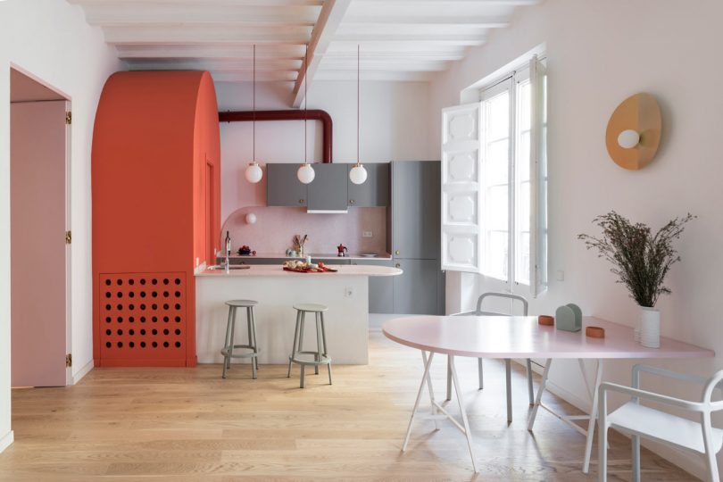 A Vibrant Barcelona Apartment That?s On-Trend With Pink