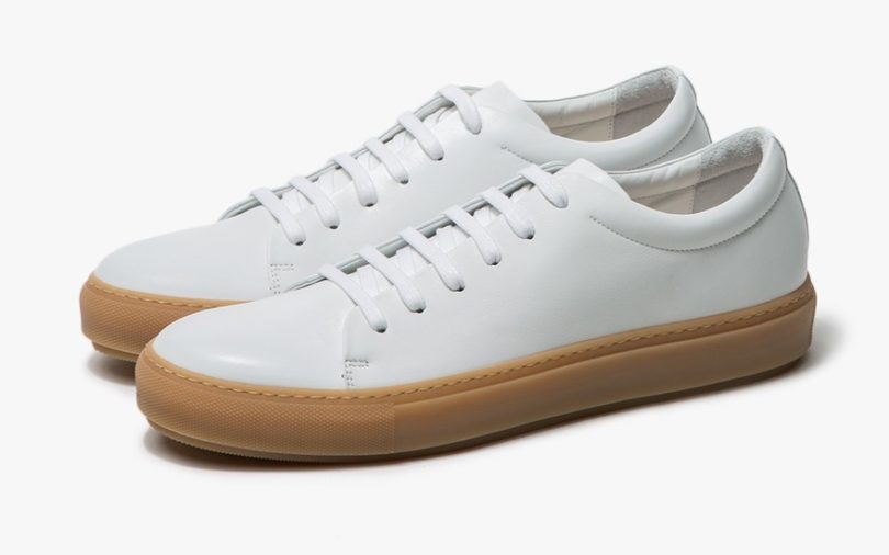 7 Minimalist Sneakers to Maximize Your 