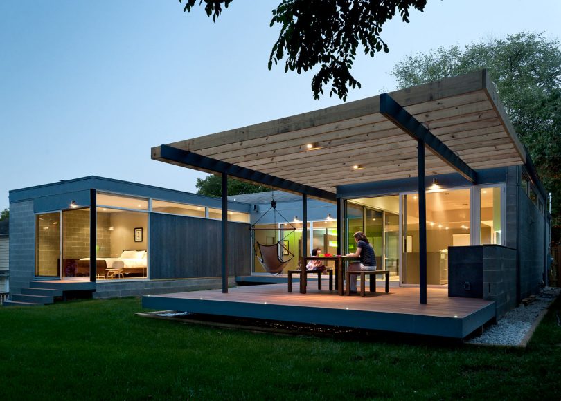 Casa Abierta: An Open Courtyard House by KUBE architecture