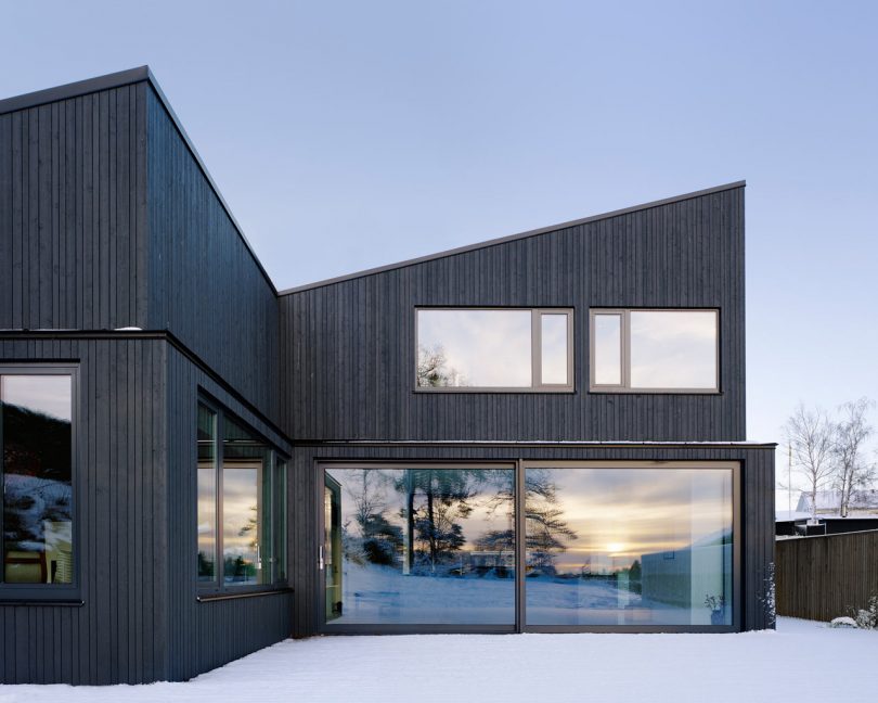 Villa Öjersjö: A Contemporary Black Wooden House by Bornstein Lyckefors arkitekter