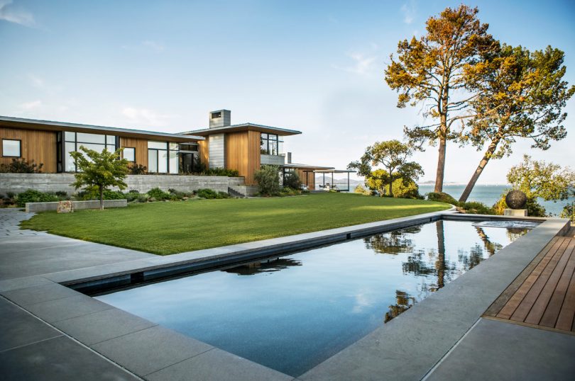 A Modern Residence Overlooking the San Francisco Bay by Walker Warner Architects