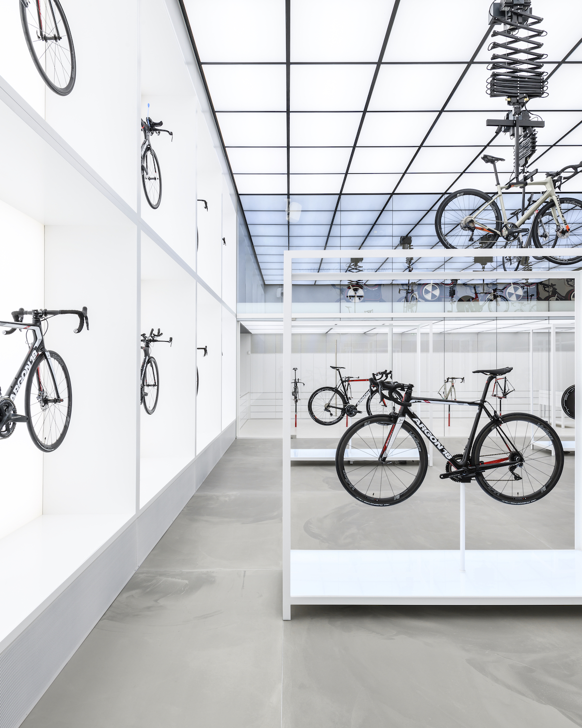 United Cycling LAB & Store by Johannes Torpe