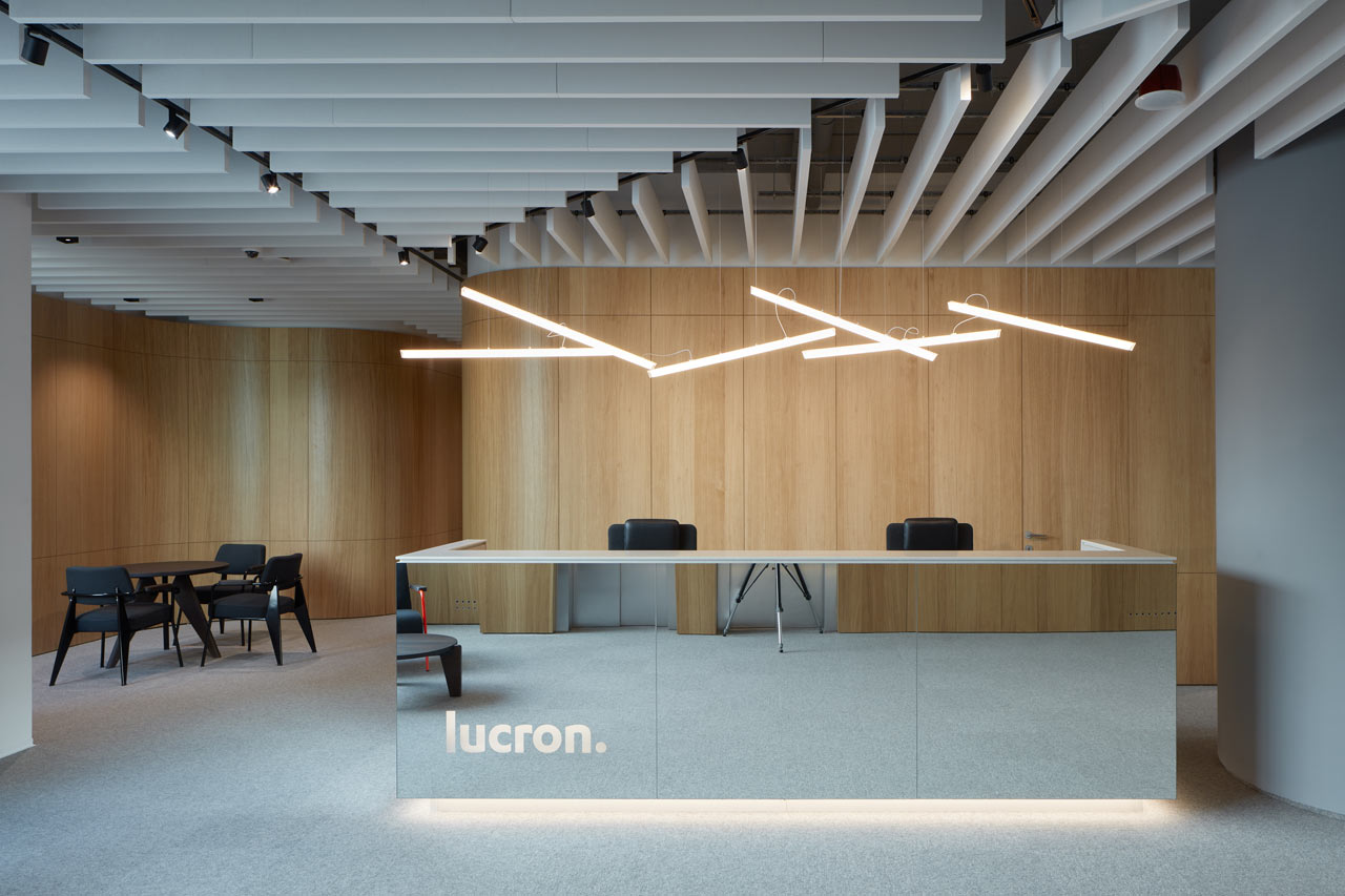 Cechvala Architects Designs a Modern Office for LUCRON ...