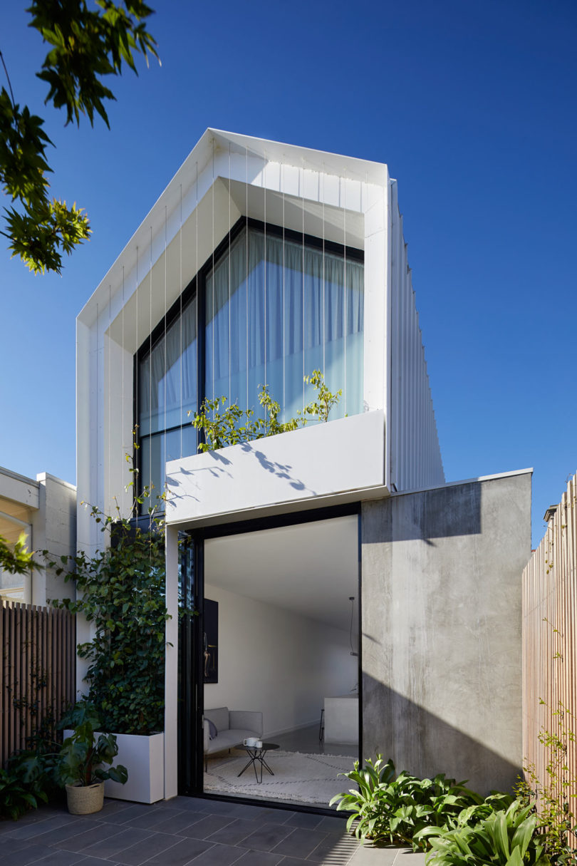 A Modern Addition to a Workers’ Cottage in Melbourne