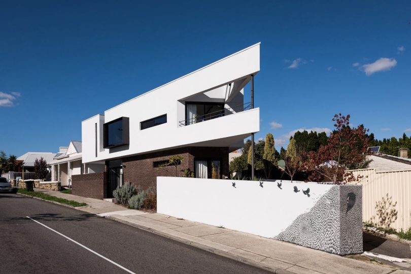 Robeson Architects Designs the Triangle House on a Wedge of Land in Perth