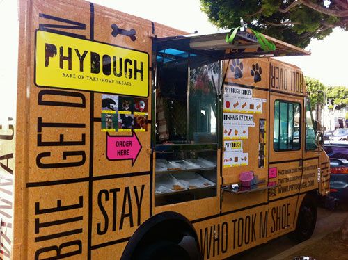 Phydough Food Truck For Dogs