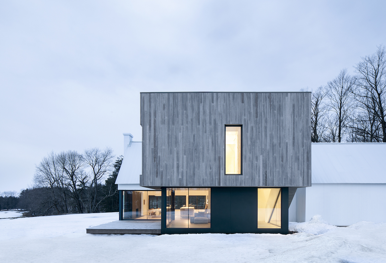 The Minimalist Knowlton Residence in Quebec by TBA