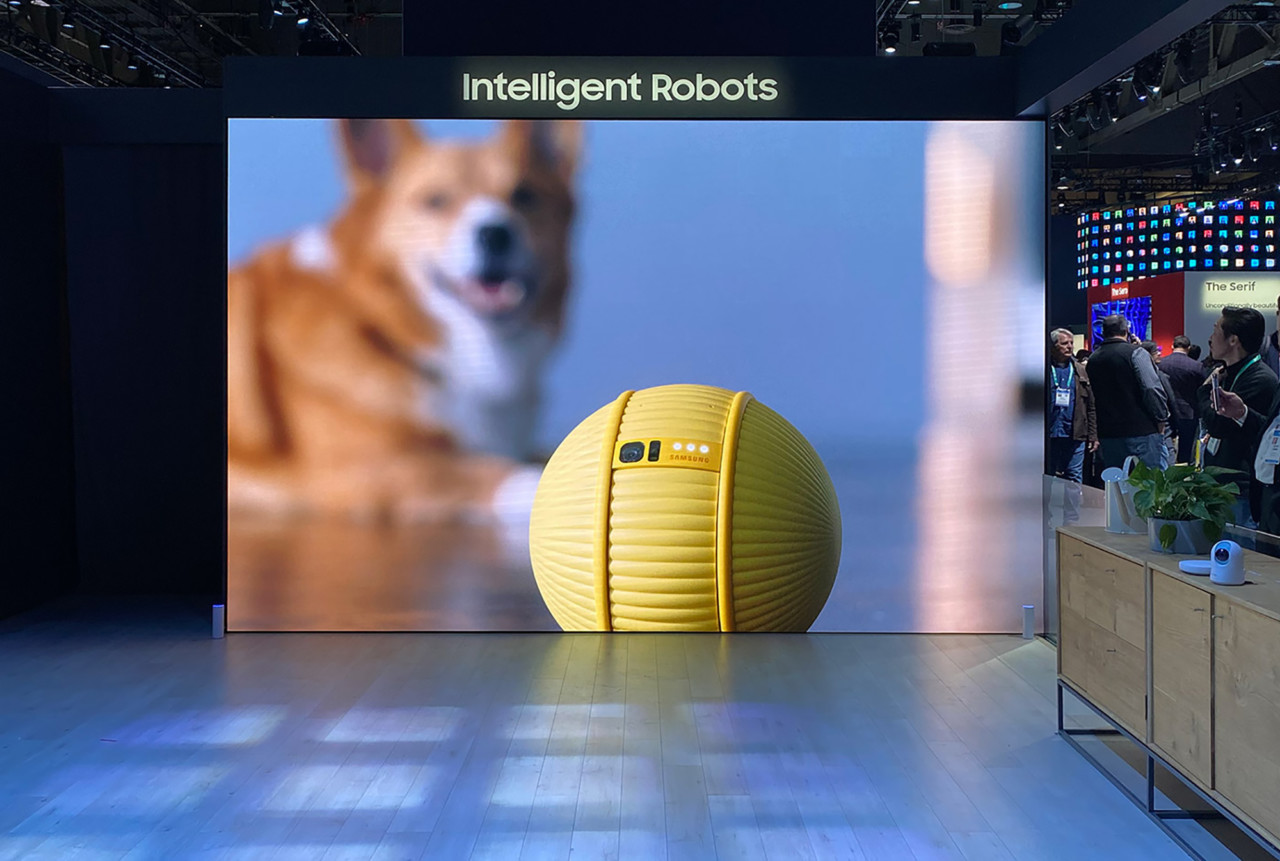 Samsung Ballie Rolls Into the Hearts of CES 2020