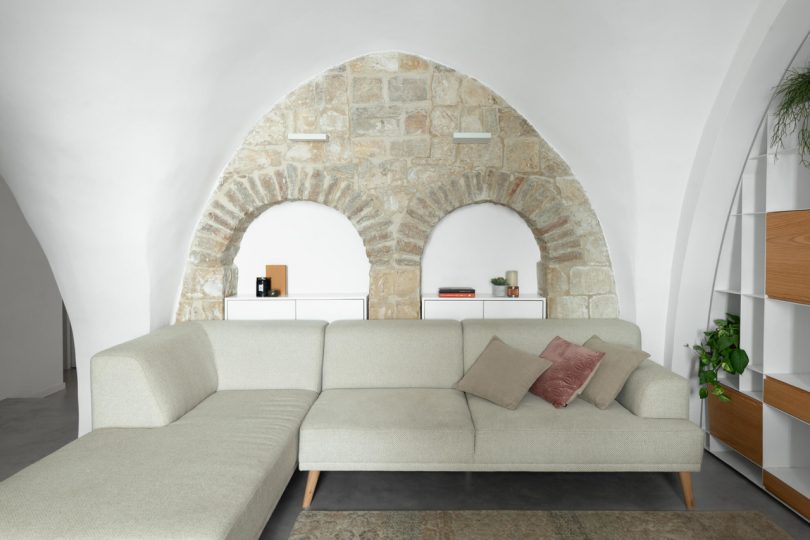 A Bright Cave-Like Home in the Old City of Jerusalem