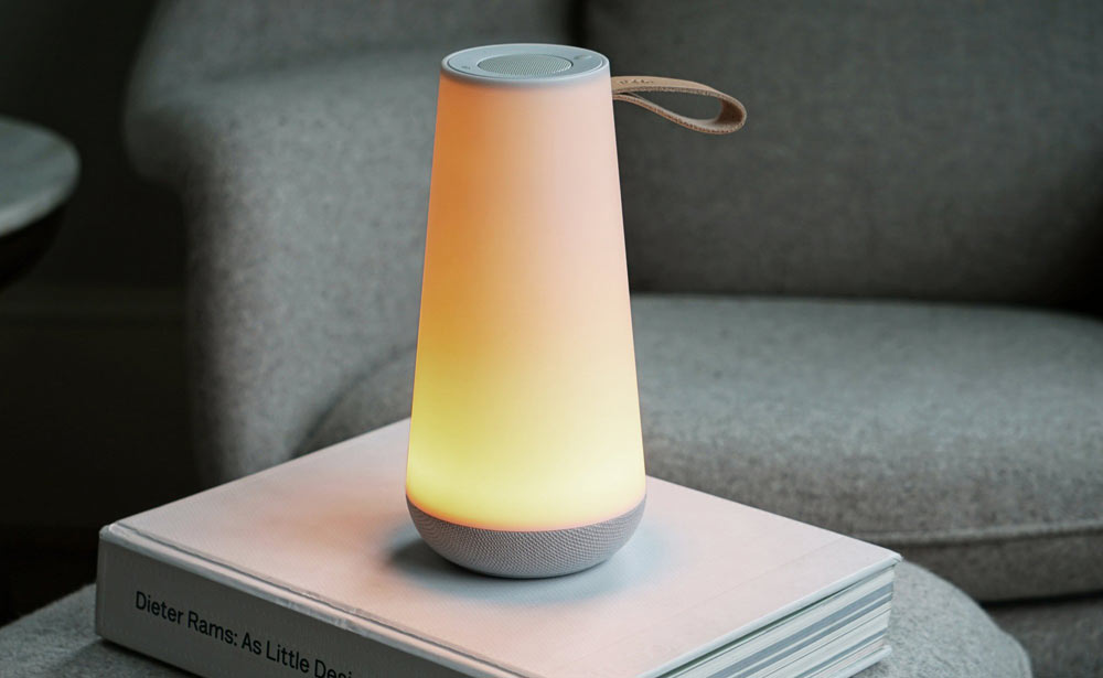 https://design-milk.com/images/2020/02/Roundup-Portable-LED-Lamps-3-pablo-uma-mini-table.jpg