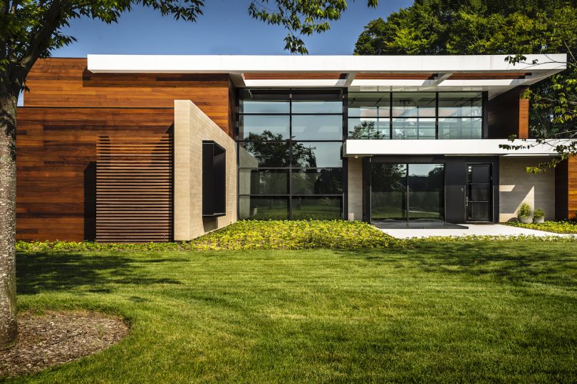 Old Westbury Residence Is an Exercise in Minimalist Forms