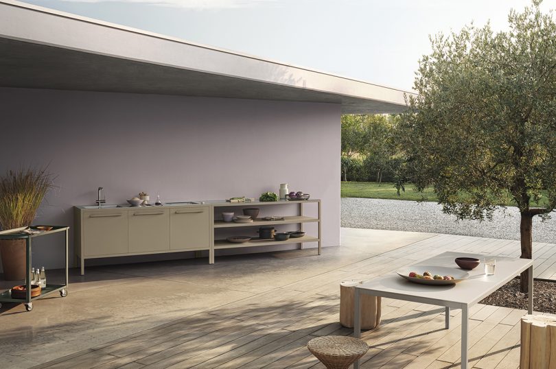 Welcome Spring with the Outdoor Frame Kitchen