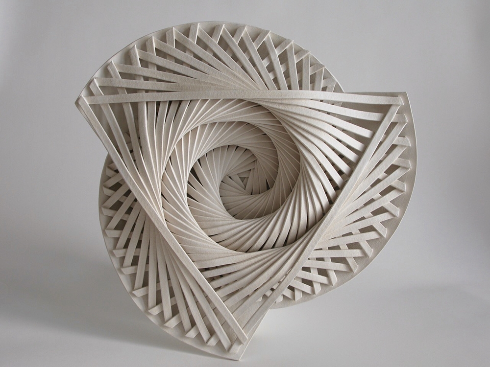 These Ceramic Sculptures by Colleen Carlson Reveal an Intricate Inner World