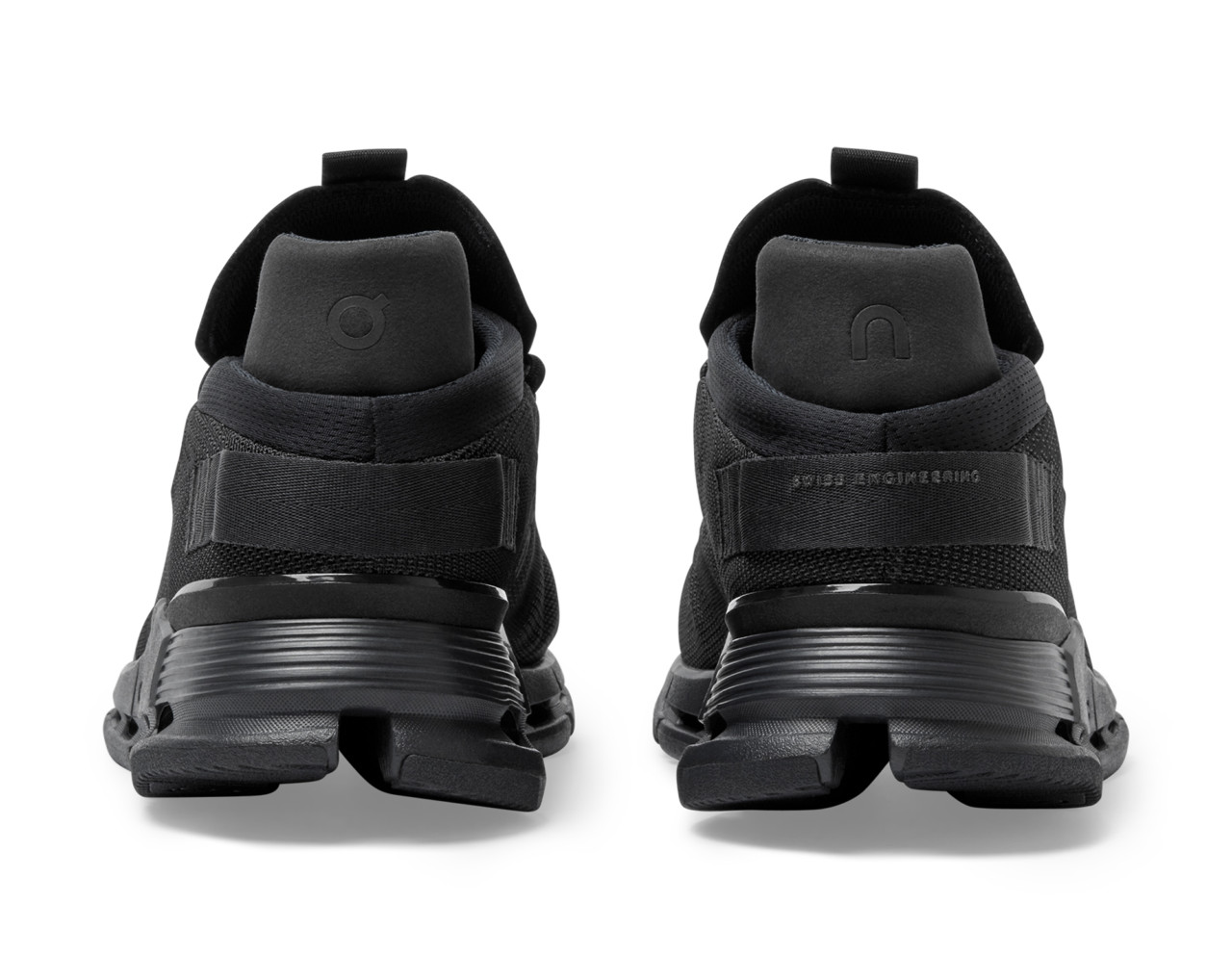 On Cloudnova Sneaks in with an All-Day Silhouette