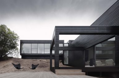 studiofour's Latest Design Utilizes a Dramatic Slope to Enhance Privacy