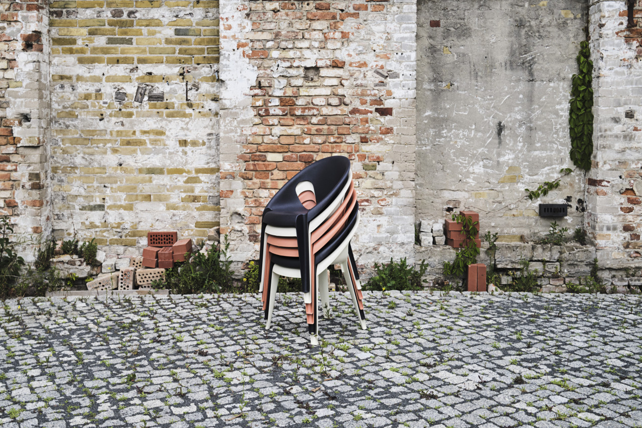The Bell Chair Is a Modern Day Reiteration of the Ubiquitous Plastic Chair