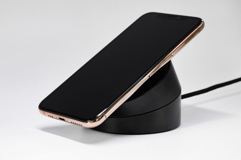 2019 Secondary Element Anime Magic Array LED Light Qi Wireless Charger -  China Wireless Charger and Qi Wireless Charger price | Made-in-China.com