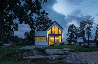 House by the Pond Is an Escape to Nature in South Bohemia, Czech Republic