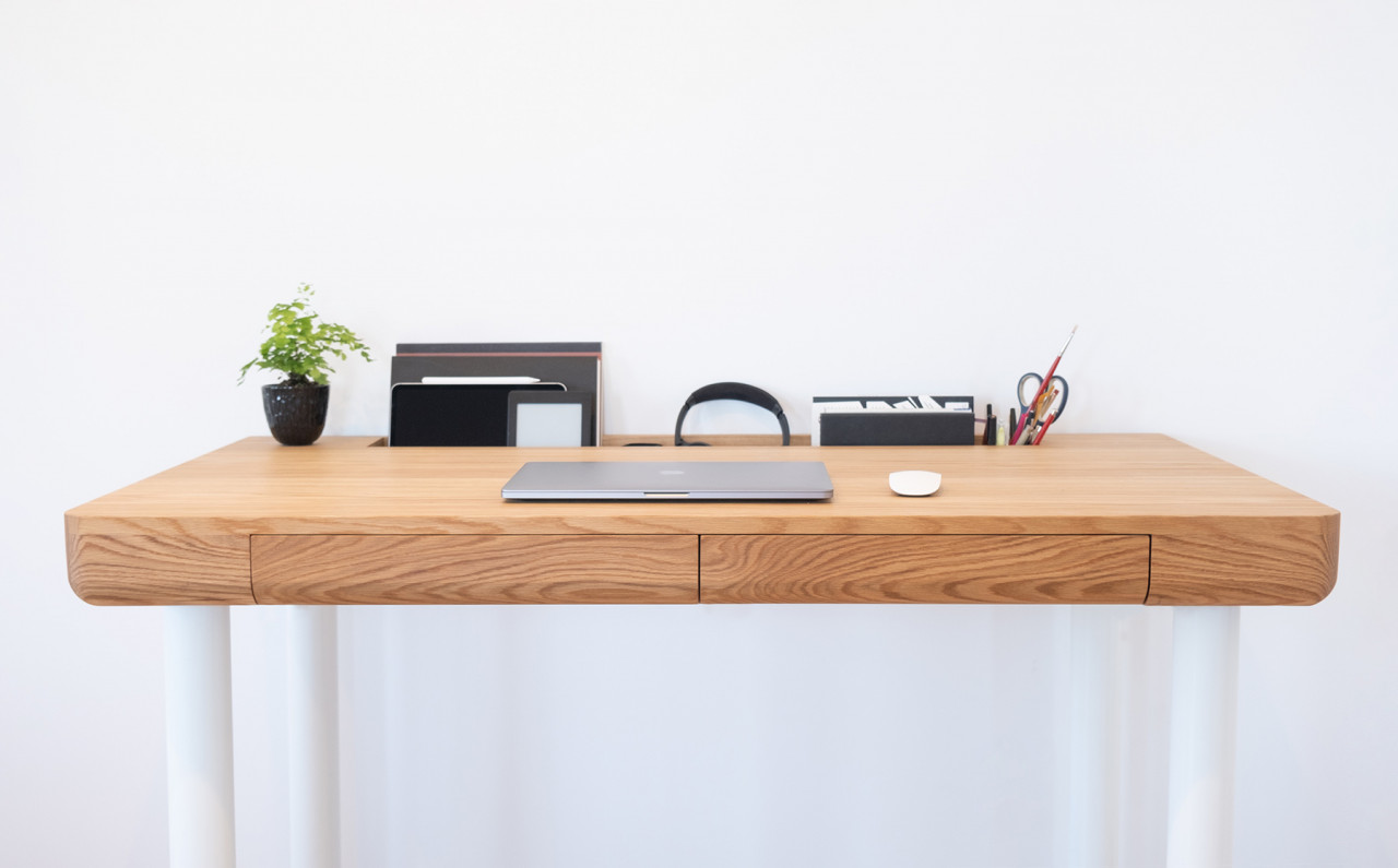 Otelier Height-Adjustable Tables Elevate the Standing Desk for Home