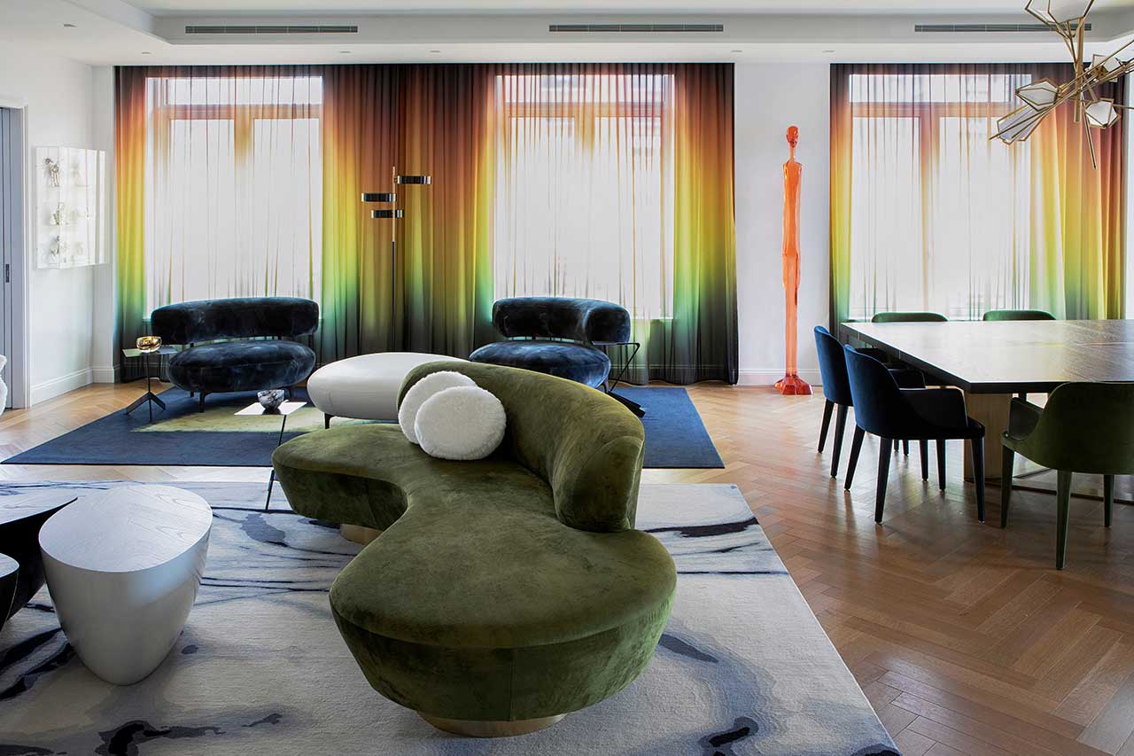 A NYC Apartment Reimagined With Bold Colors Inspired by a Painting