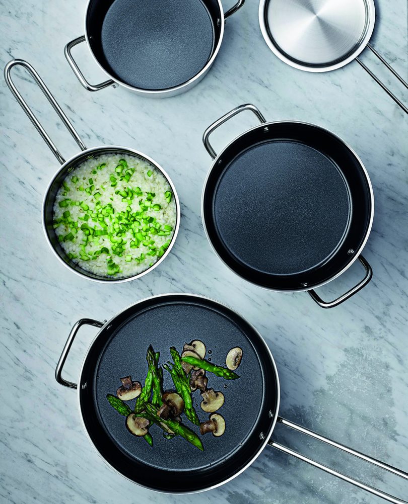 https://design-milk.com/images/2021/03/eva-solo-nordic-cookwares-8-810x1002.jpg