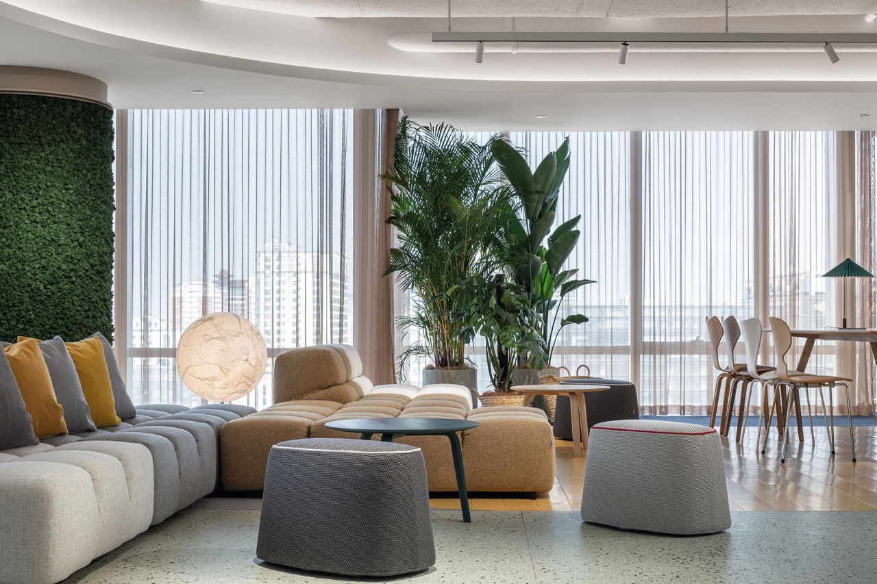 Danish Shoe Brand Ecco turns to East Room to Develop a Hybrid Working  Environment, News