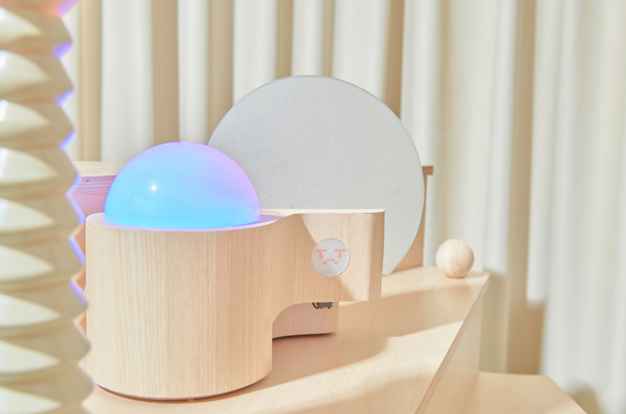 Emotion Collector by CODE STUDIO Turns Your Feelings Into Colorful Lighting