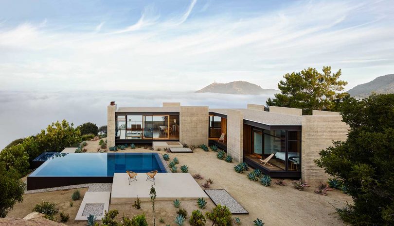 A Restorative Retreat in the Santa Monica Mountains Overlooking the Pacific