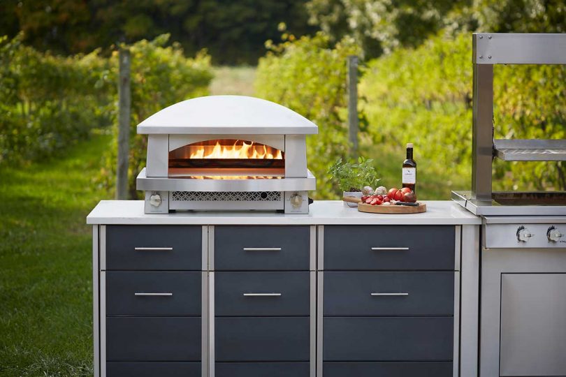 outdoor pizza oven and grill