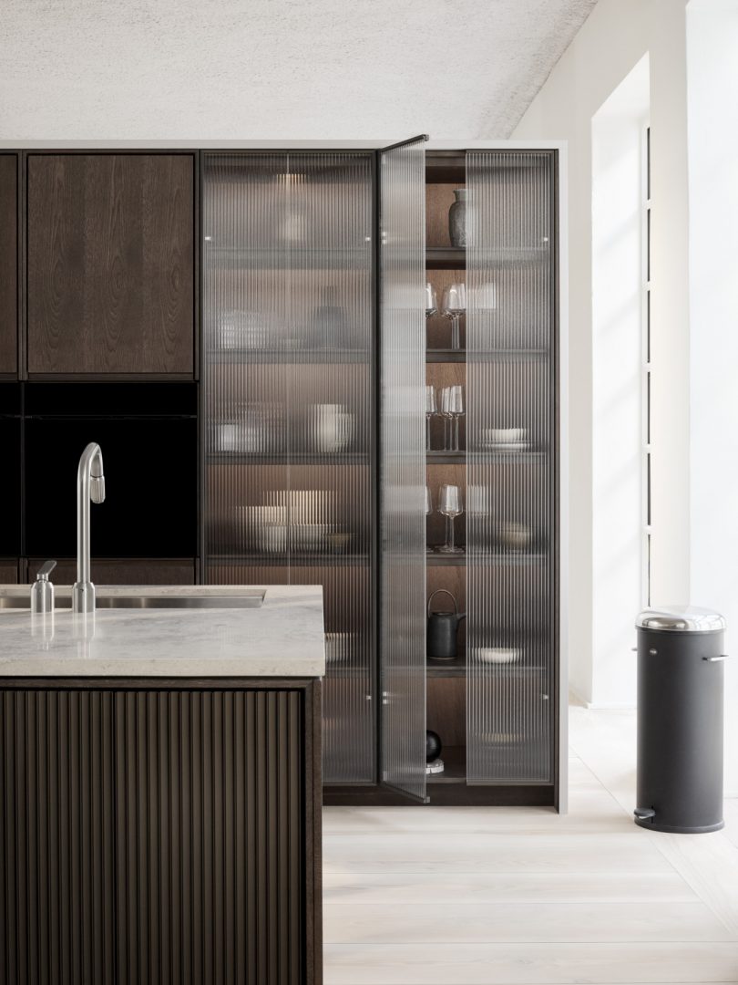Vipp V2 reeded glass cabinetry