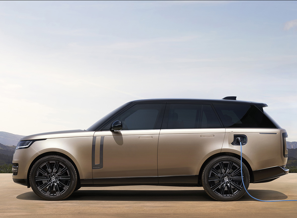 2022 Range Rover Plugs Into Reductionist Redesign