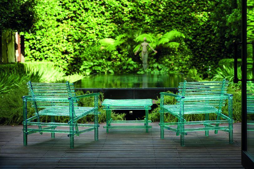 acrylic turquoise outdoor table and chairs outside