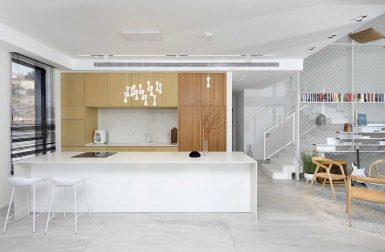 A Modern, Bauhaus-Inspired House in Israel